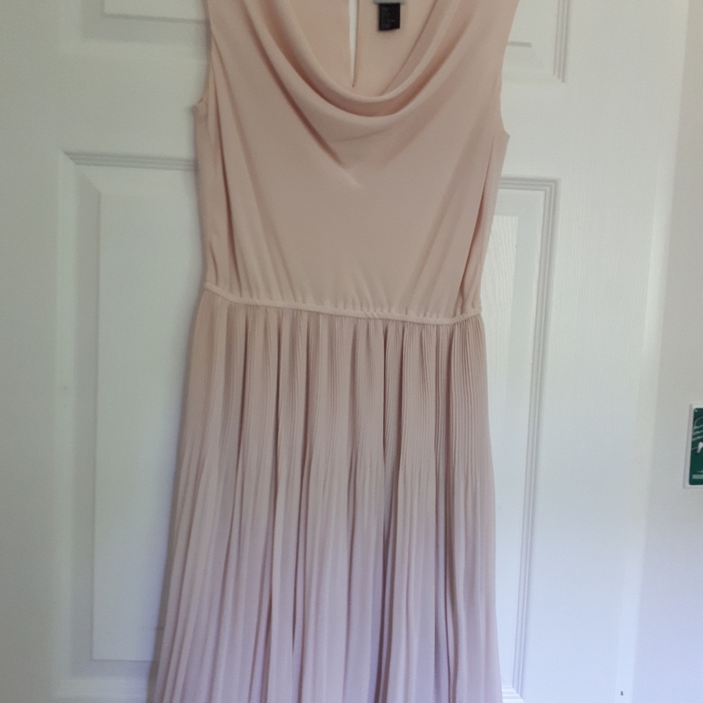 Modern/ Classic fit Dress